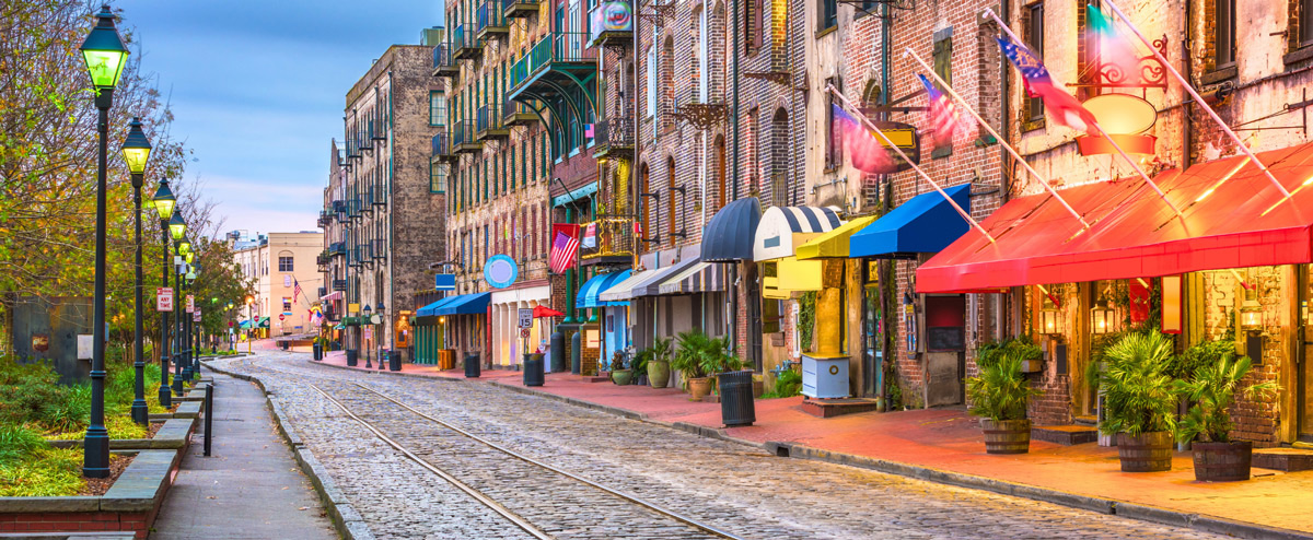 Summer Destinations in the USA: Fly Privately to Savannah, Georgia